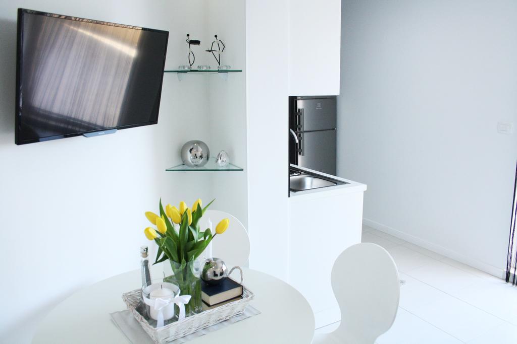 Apartment One Vision Split Room photo